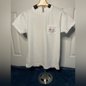 Vineyard Vines White Short-Sleeve Pocket Tee with Flag Whale Small